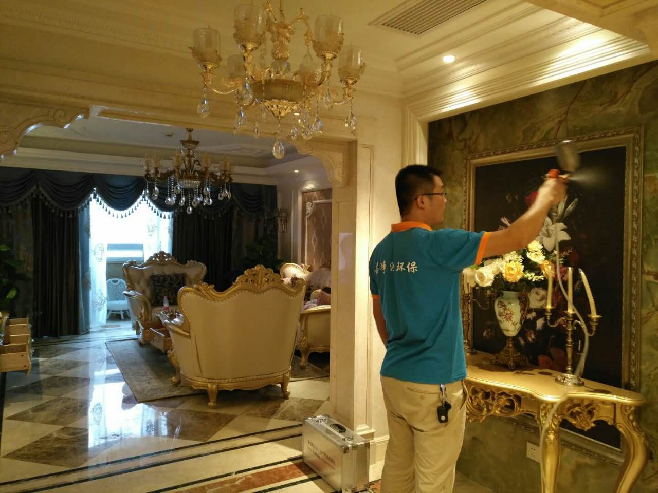 武漢市嘉凈鴻環(huán)?？萍加邢薰? style=