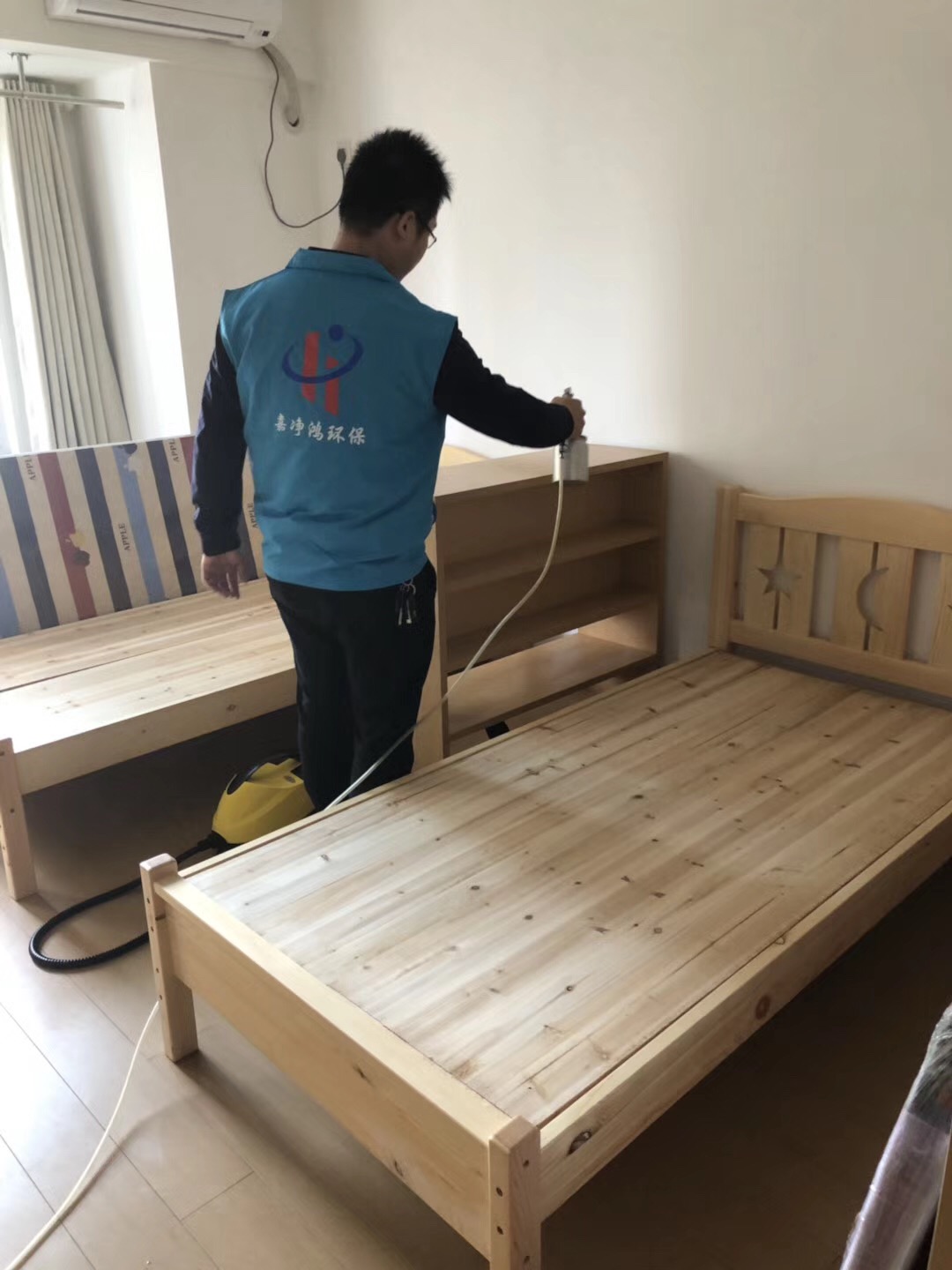 武漢市嘉凈鴻環(huán)?？萍加邢薰? style=