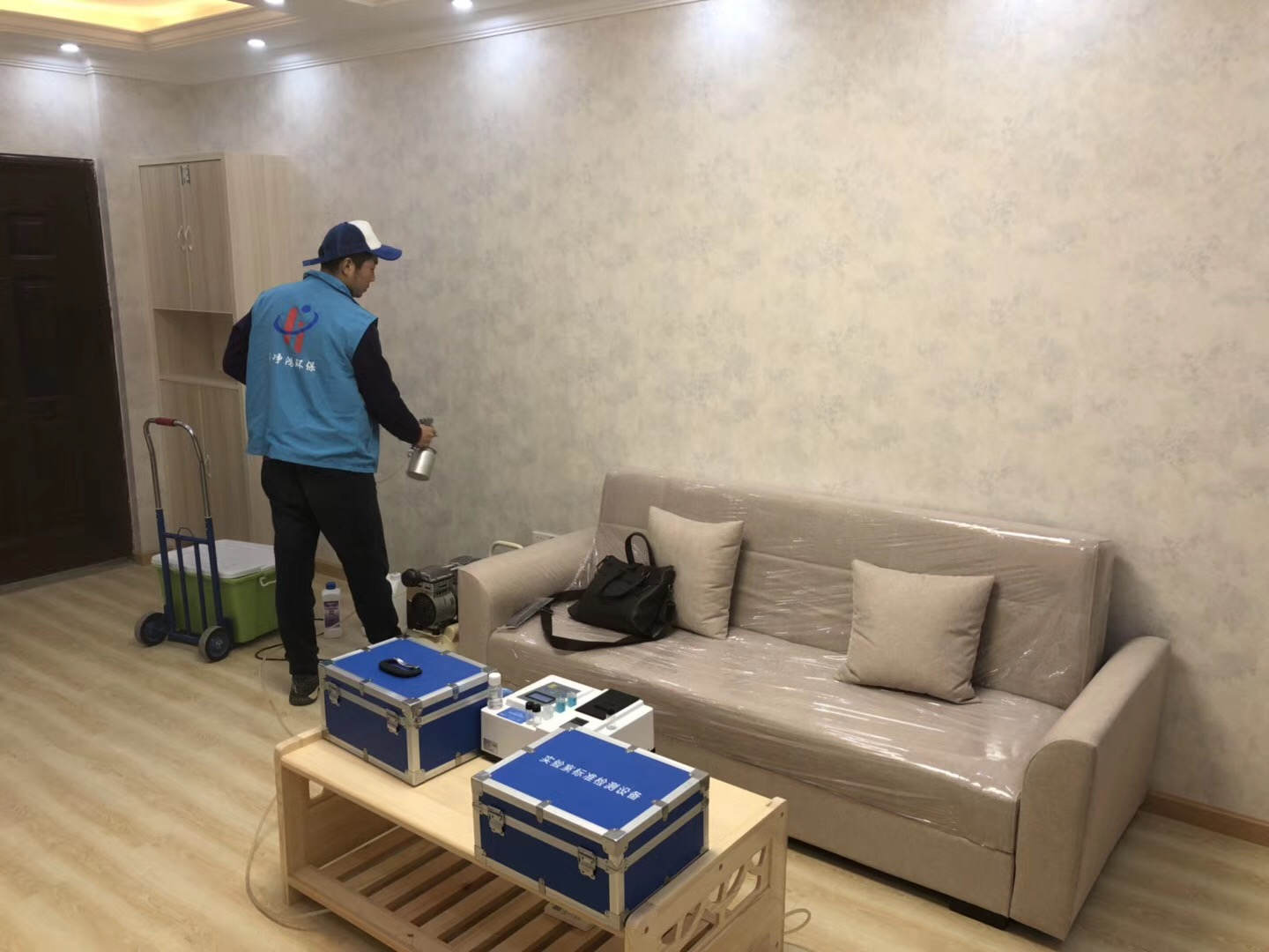 武漢市嘉凈鴻環(huán)?？萍加邢薰? style=