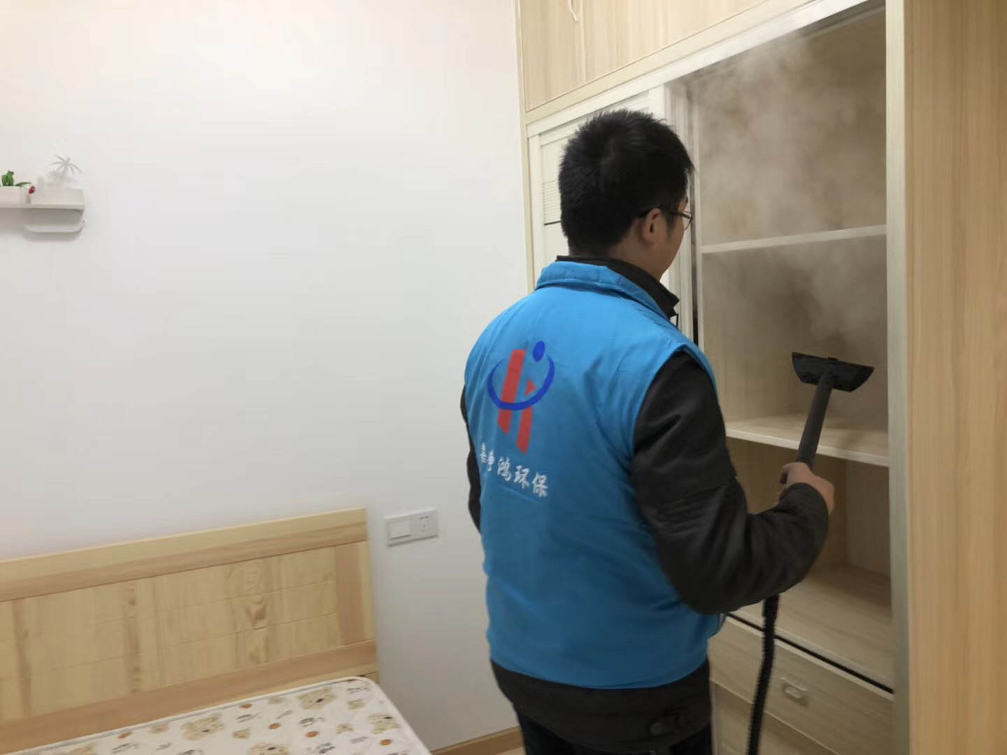 武漢市嘉凈鴻環(huán)?？萍加邢薰? style=