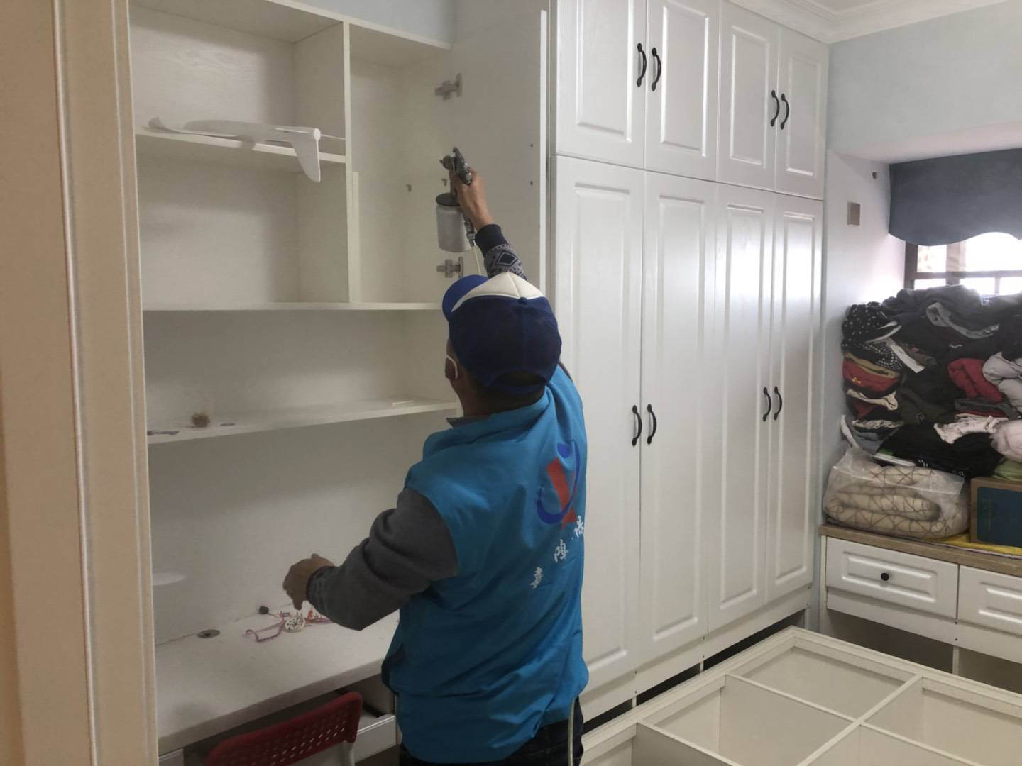 武漢市嘉凈鴻環(huán)?？萍加邢薰? style=