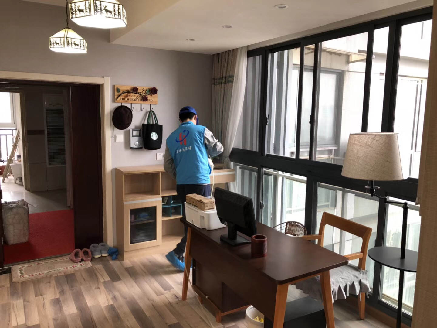 武漢市嘉凈鴻環(huán)?？萍加邢薰? style=