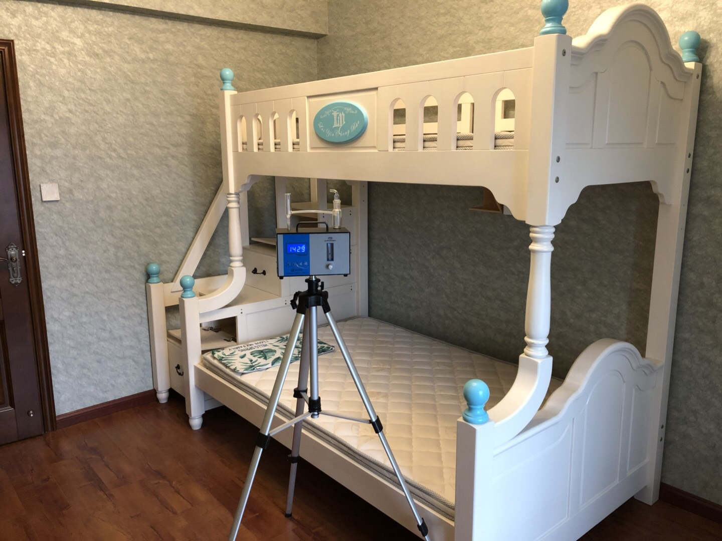 武漢市嘉凈鴻環(huán)?？萍加邢薰? style=