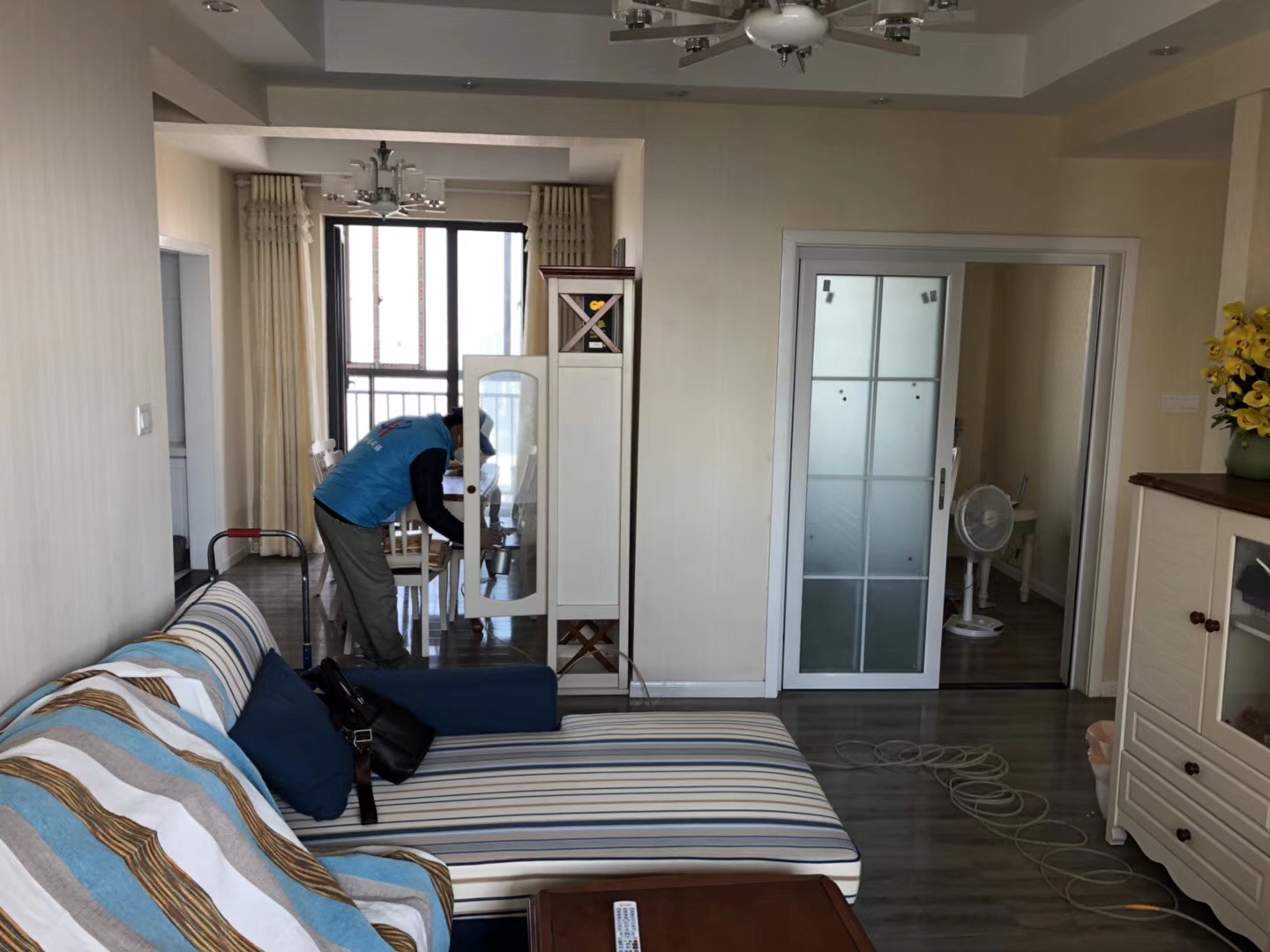 武漢市嘉凈鴻環(huán)?？萍加邢薰? style=