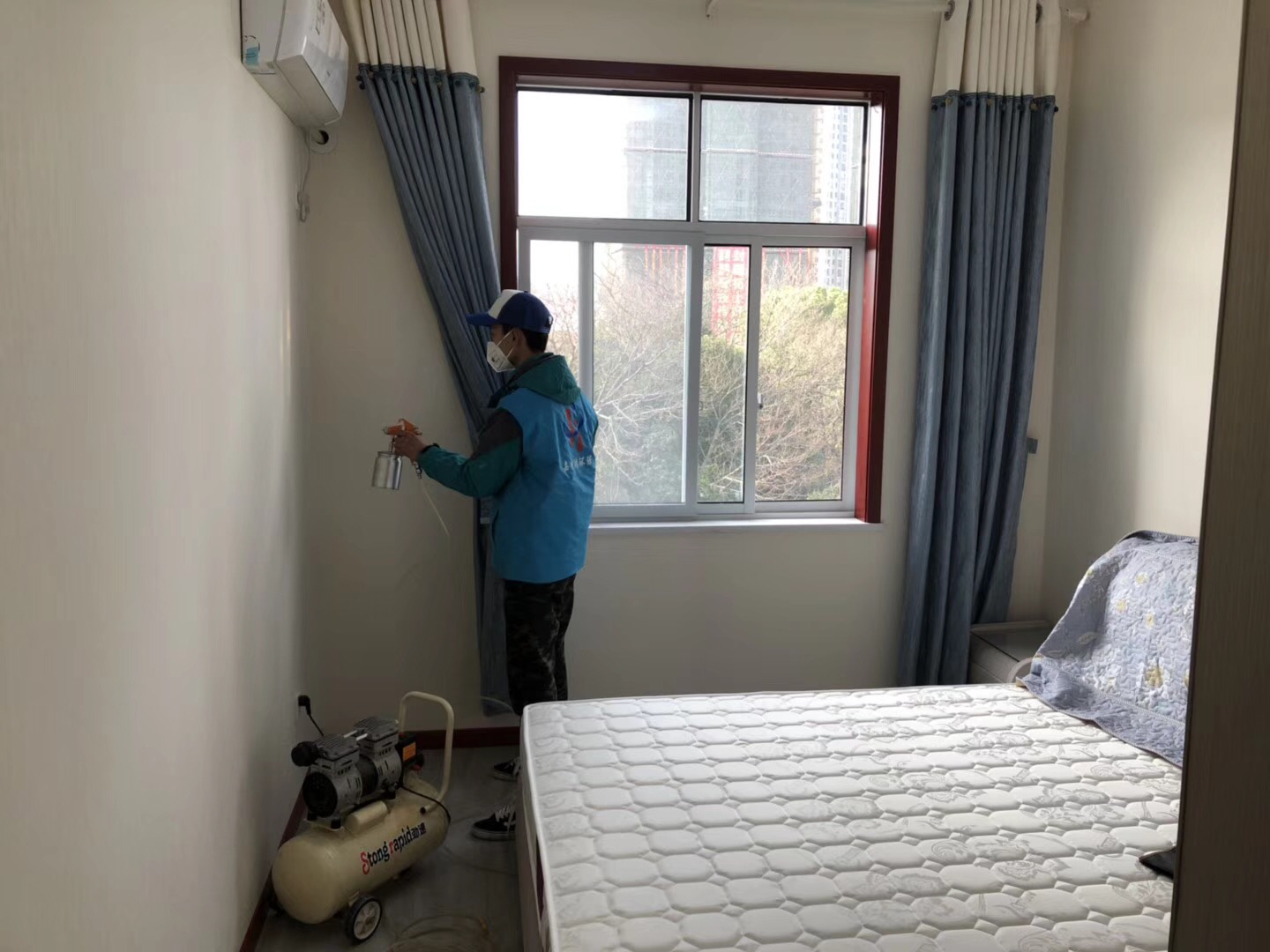 武漢市嘉凈鴻環(huán)?？萍加邢薰? style=