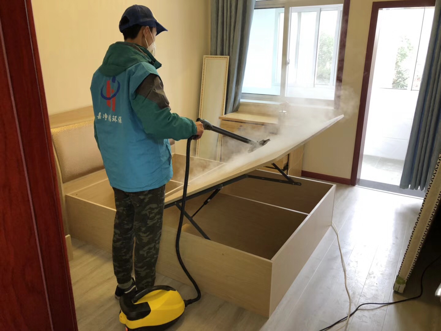 武漢市嘉凈鴻環(huán)?？萍加邢薰? style=