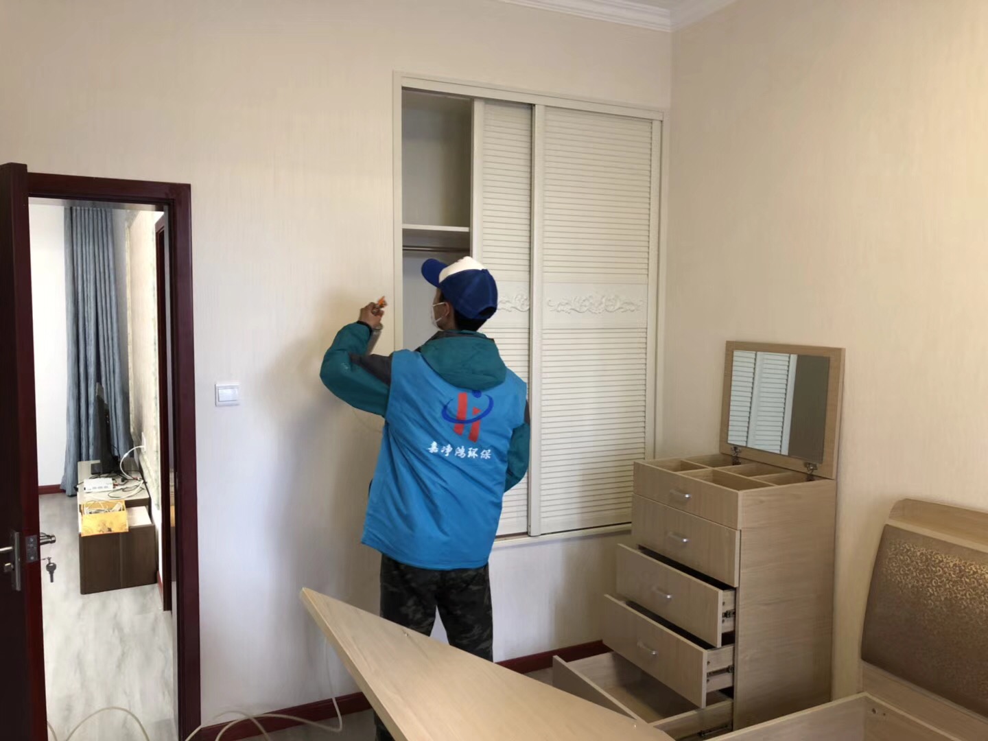 武漢市嘉凈鴻環(huán)?？萍加邢薰? style=