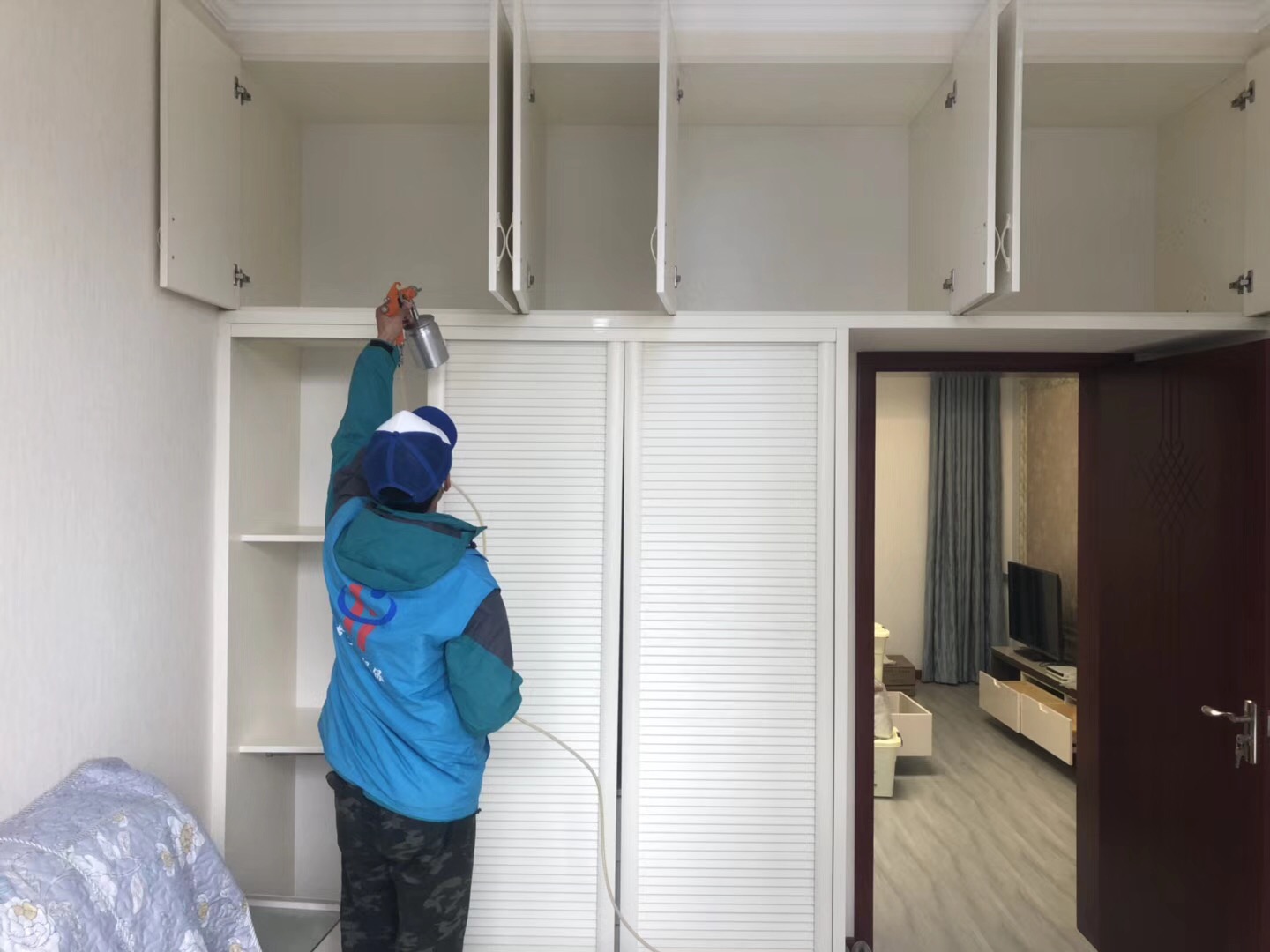 武漢市嘉凈鴻環(huán)?？萍加邢薰? style=