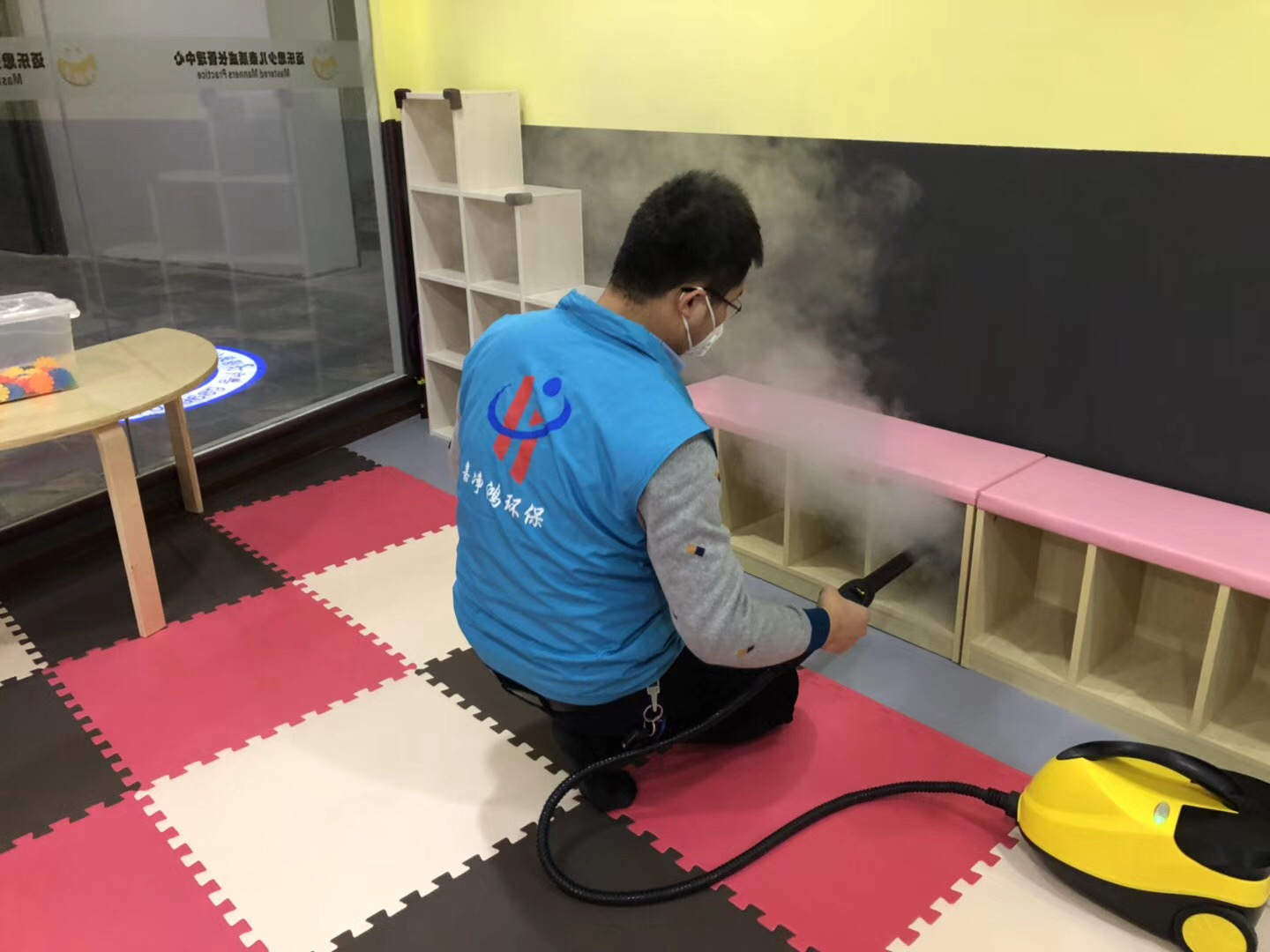 武漢市嘉凈鴻環(huán)?？萍加邢薰? style=