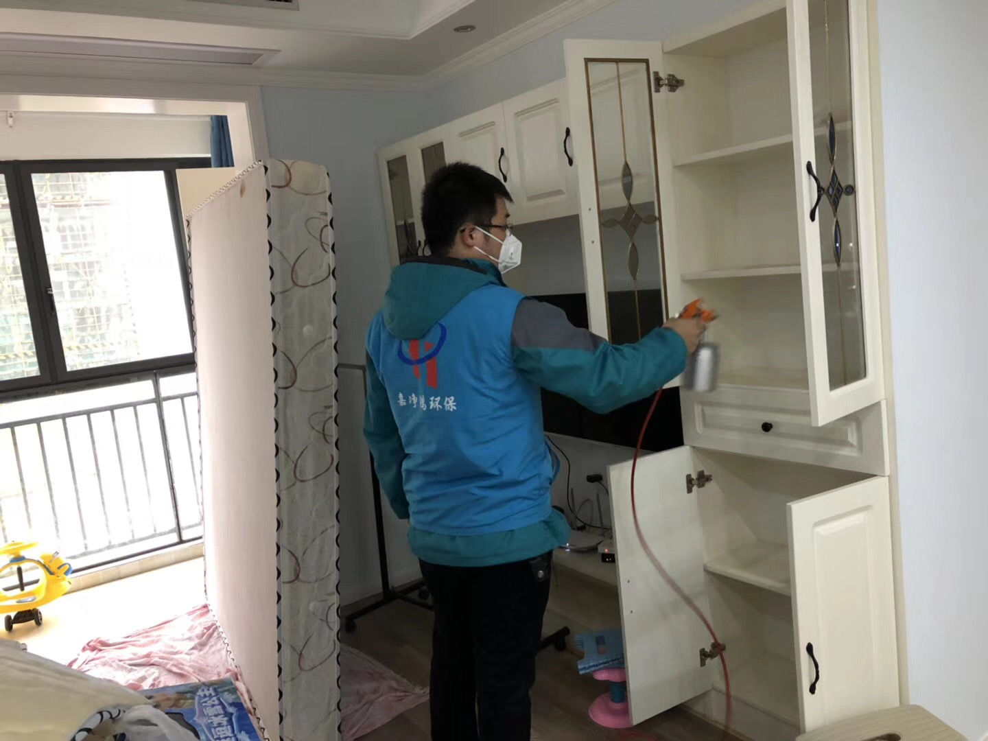 武漢市嘉凈鴻環(huán)?？萍加邢薰? style=