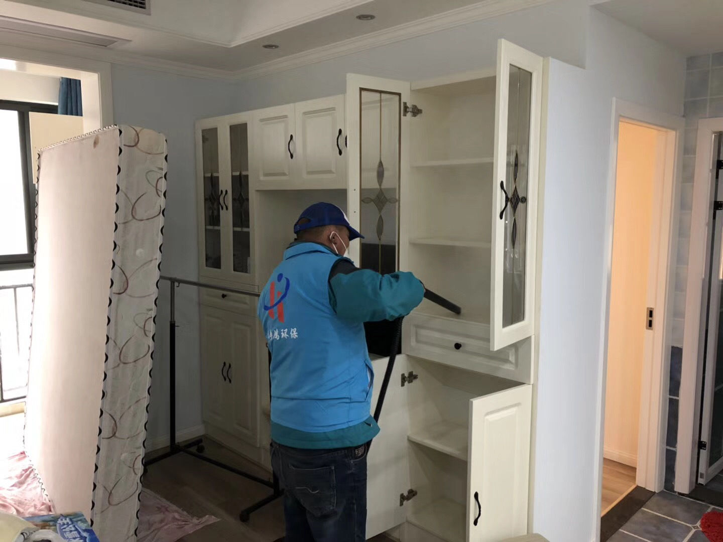 武漢市嘉凈鴻環(huán)?？萍加邢薰? style=