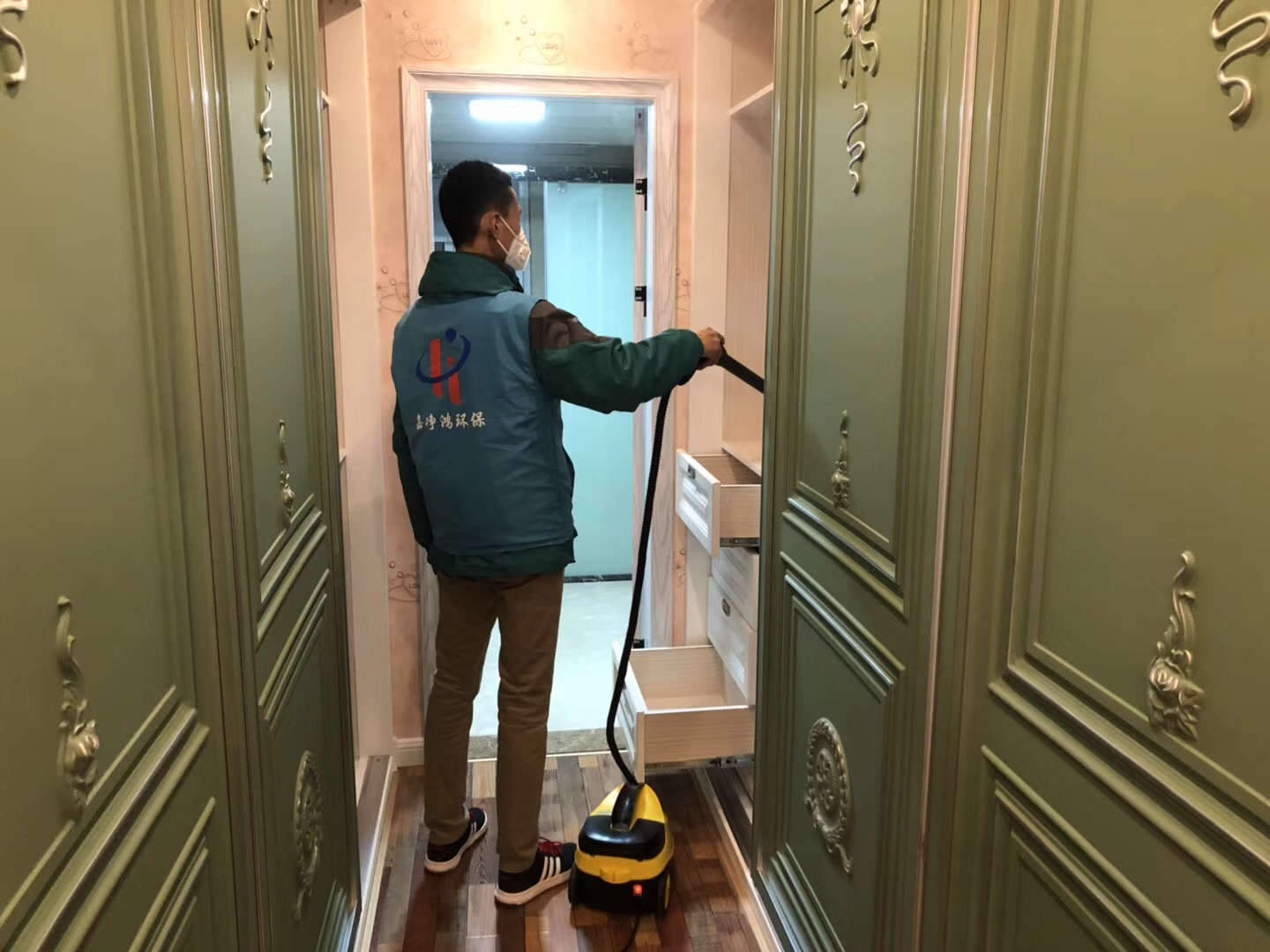 武漢市嘉凈鴻環(huán)?？萍加邢薰? style=