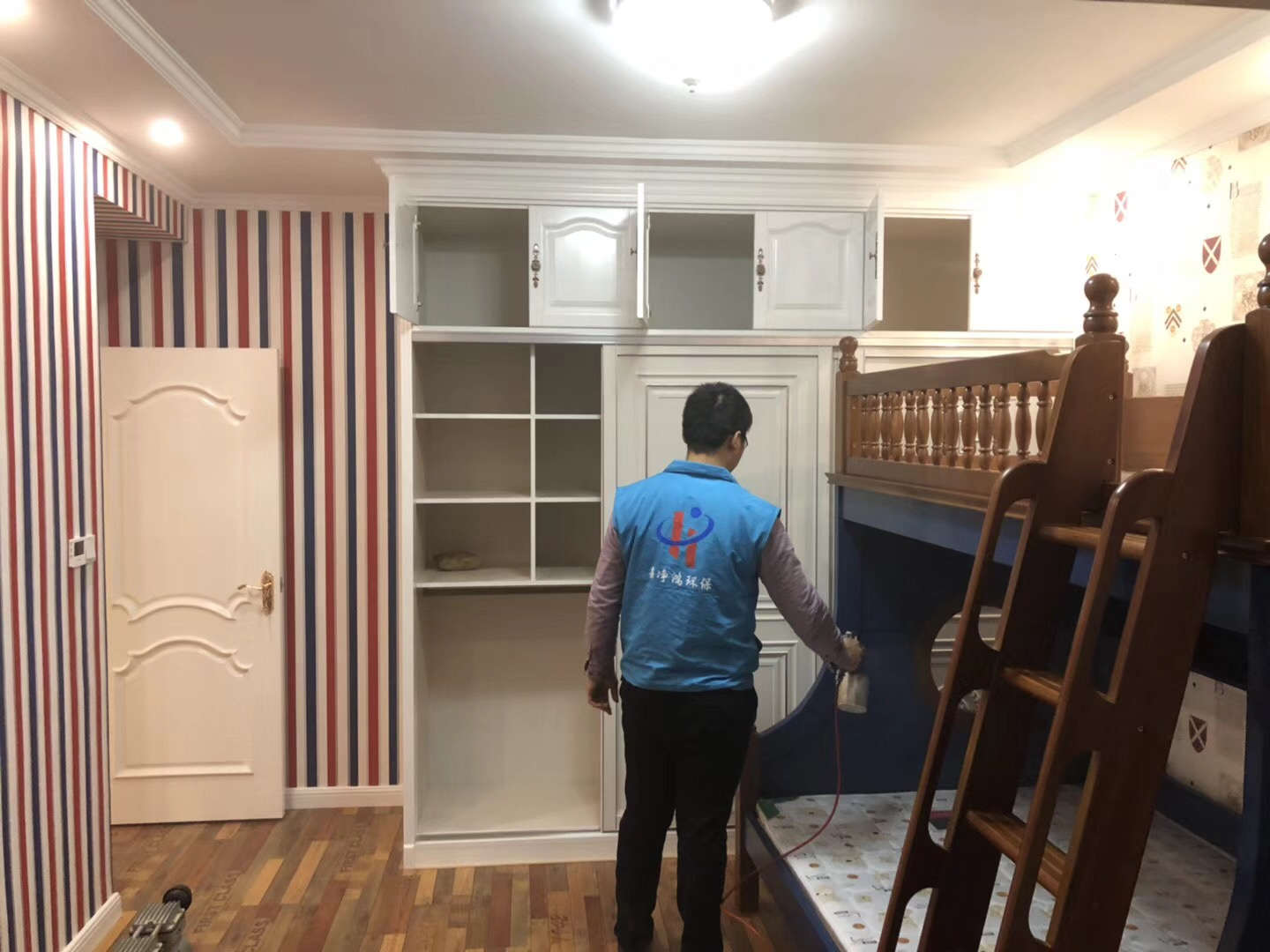 武漢市嘉凈鴻環(huán)?？萍加邢薰? style=