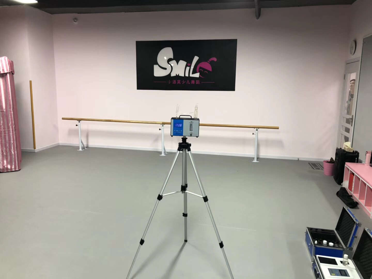 武漢市嘉凈鴻環(huán)?？萍加邢薰? style=