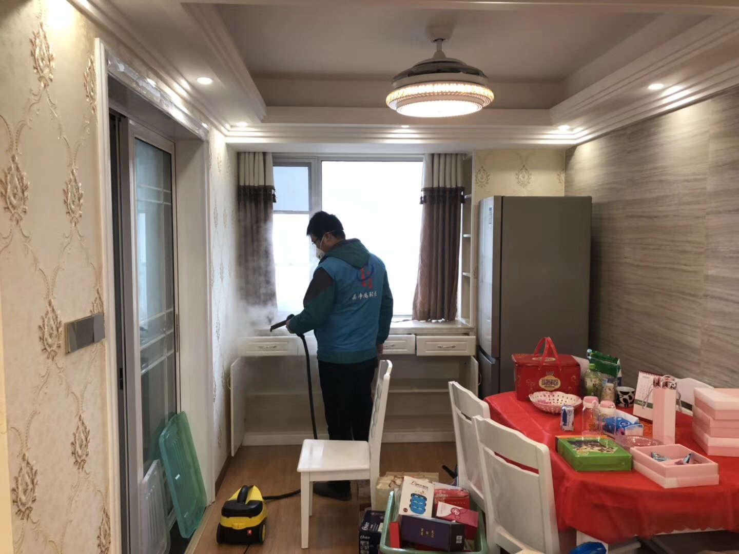 武漢市嘉凈鴻環(huán)?？萍加邢薰? style=