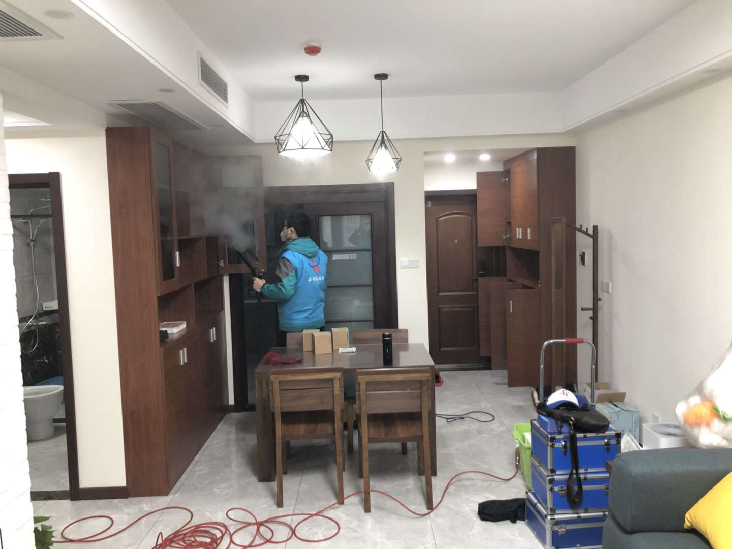 武漢市嘉凈鴻環(huán)?？萍加邢薰? style=