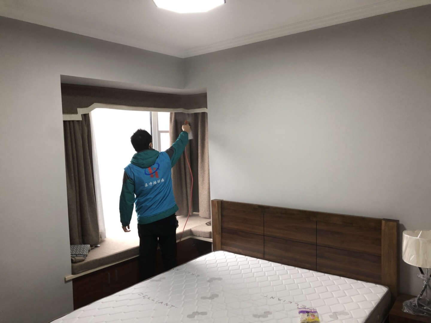 武漢市嘉凈鴻環(huán)?？萍加邢薰? style=