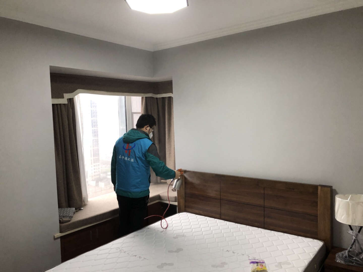 武漢市嘉凈鴻環(huán)?？萍加邢薰? style=