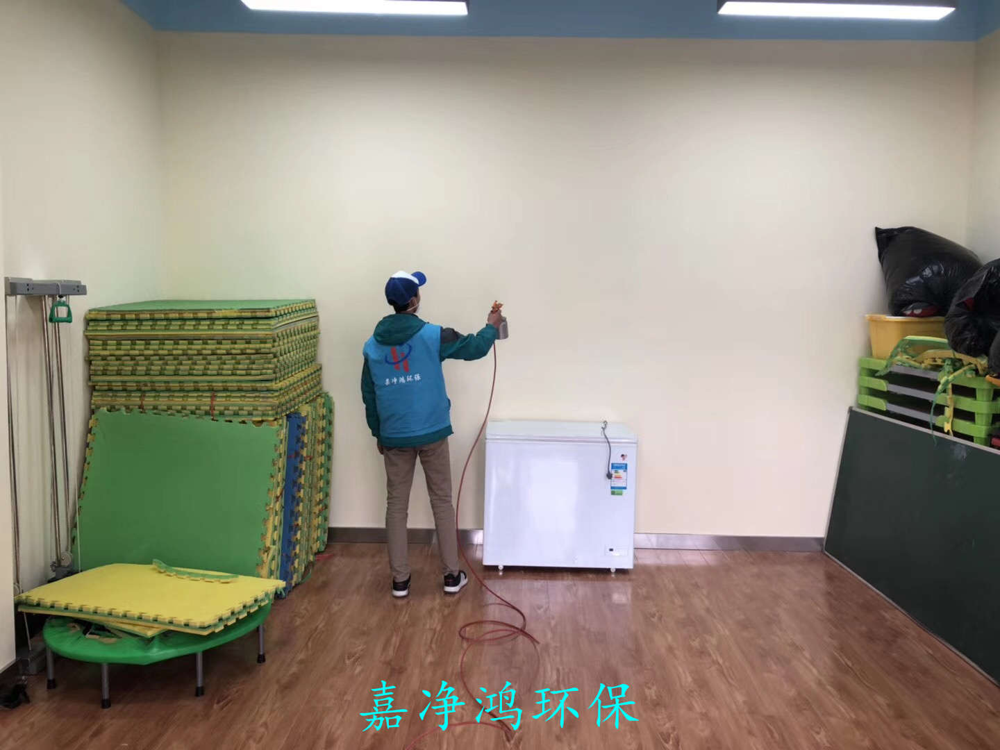 武漢市嘉凈鴻環(huán)?？萍加邢薰? style=