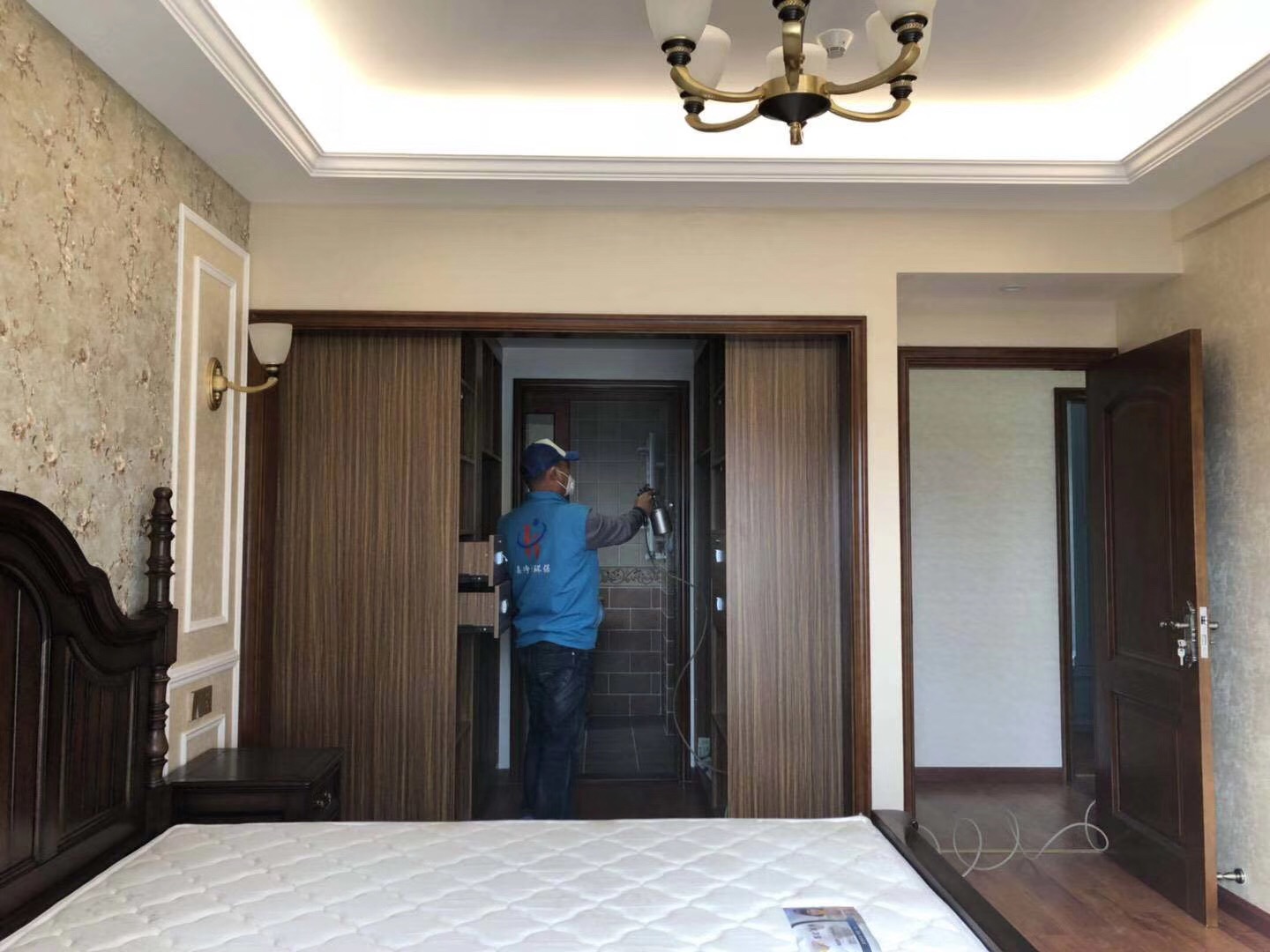 武漢市嘉凈鴻環(huán)?？萍加邢薰? style=